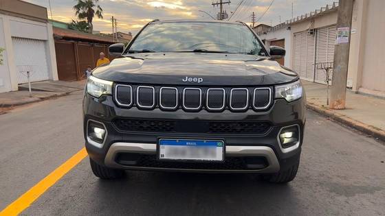 JEEP COMPASS 2.0 TD350 TURBO DIESEL LIMITED AT9 JEEP COMPASS 2.0 TD350 TURBO DIESEL LIMITED AT9